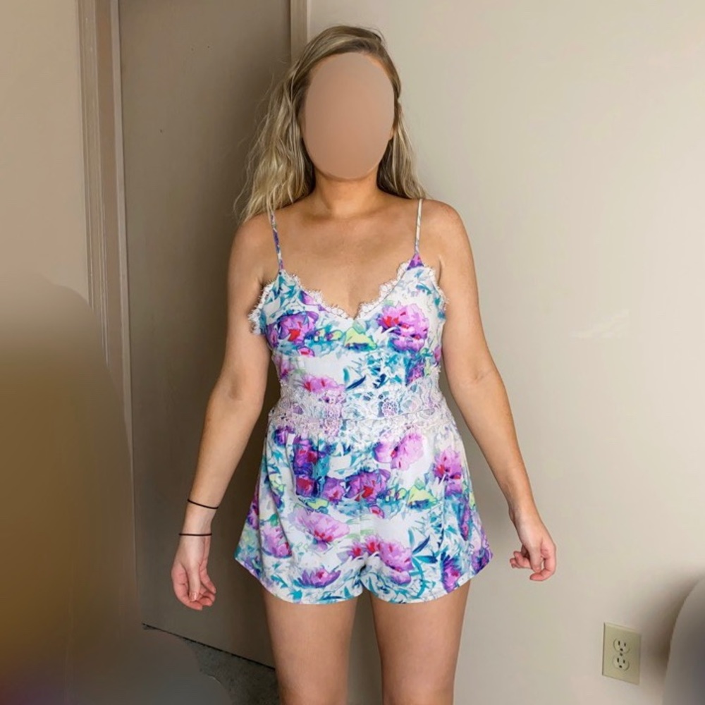 Floral Romper - Size small